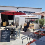 La Cabane De Tony outside