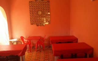 مطعم و فران لحسن Dentro