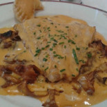 La Bonne Étoile food