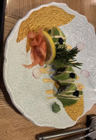 Chez Hanafousa food