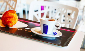 La Mie De Pain drink
