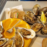 Dégustation Tonneau Huîtres Et Moules Comida