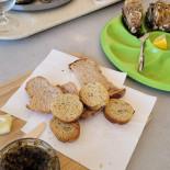 Dégustation Tonneau Huîtres Et Moules Nourriture