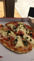 Les Pizzas De Charlotte food