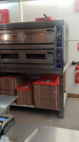 Les Pizzas De Charlotte inside