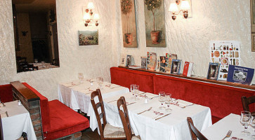 Le Pellicano inside