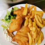 Au Petit Mantilly food