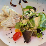 La Reine Des Prés Comida