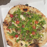 La Bonne Pizza Comida