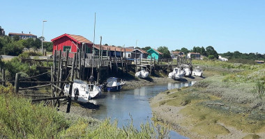 Ô Salines Exterior