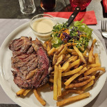 Le Pied Dans Le Plat Food