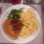 Le Pied Dans Le Plat Food