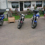 L'ideal Cafe Exterior