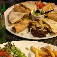 Casa Del Condor food
