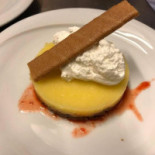 Café De La Lune food