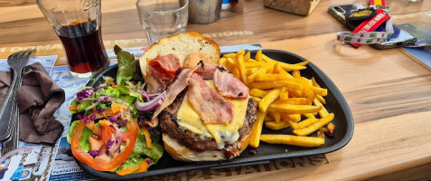 Mamo S Café food