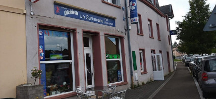 La Sarbacane outside