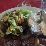 Les Contrebandiers Comida