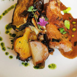 L'Herbe Rouge Comida