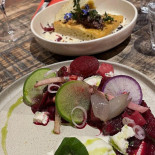 L'Herbe Rouge Comida