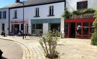 Le P'tit Noirmout outside