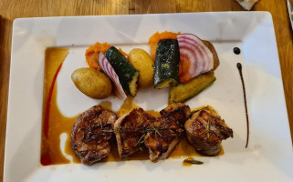 Le P'tit Noirmout food