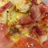 Pizza Les Deux Frères food