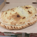 Pizza Les Deux Frères food