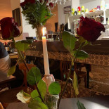 Auberge Nicolas Flamel outside