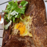 Les Tables De La Gare Nourriture