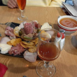 Les Tables De La Gare Boisson