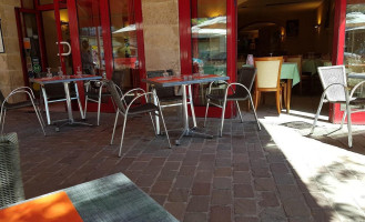 Pizzeria Valentino Exterior