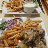 Le Dolmen De Ronyly's Comida