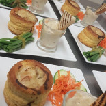 Le Dolmen De Ronyly's Comida