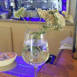 Le Dolmen De Ronyly's À l'intérieur