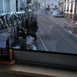 Au Petit Gourmet Exterior