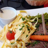 L'Authentik Café food