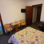 Hôtel De La Poste Dentro