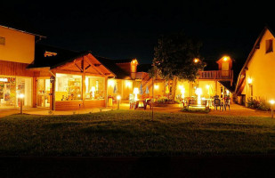 Le Montania outside