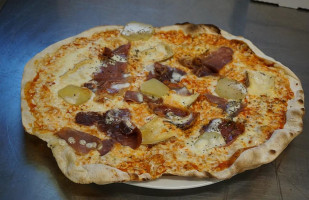 Le Montania food