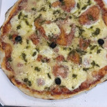 Pizza Bruno food