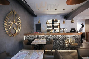 Rangoli Smichov À l'intérieur