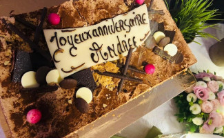 Le Sainte Cécile food