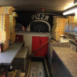 La Pizzaiola Dentro