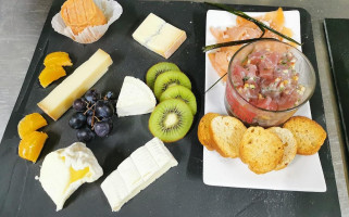 Logis Hôtel Il était Une Fois. Rest. Au Cul De Poule Comida