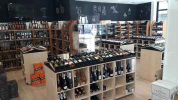 Le Comptoir De Pessac inside