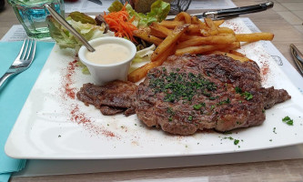 Le Grand Lejon Comida