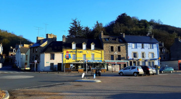 Le Grand Lejon Exterior