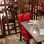 Le 7 De Table Inside