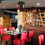 Le 7 De Table À l'intérieur